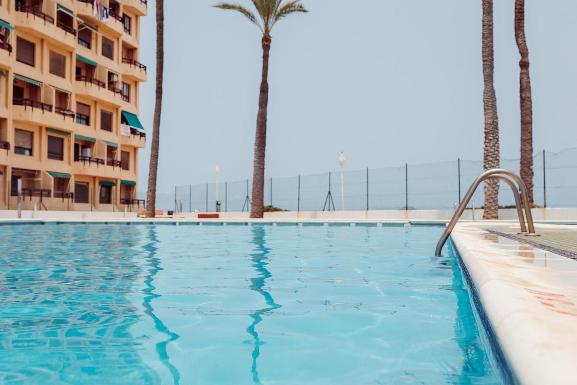 Hotel Apartamentos Londres La Manga Exterior foto